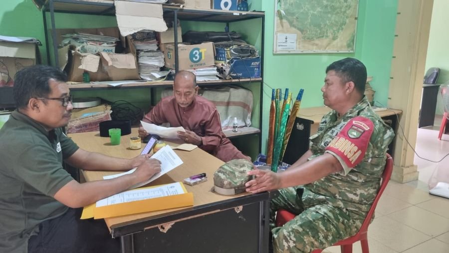 Babinsa Gading Sari Perkuat Koordinasi dengan Pemerintah Kelurahan