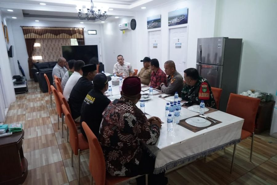 Babinsa Hadir dalam Diskusi Pengembangan Kelapa Bersama Sambu Grup