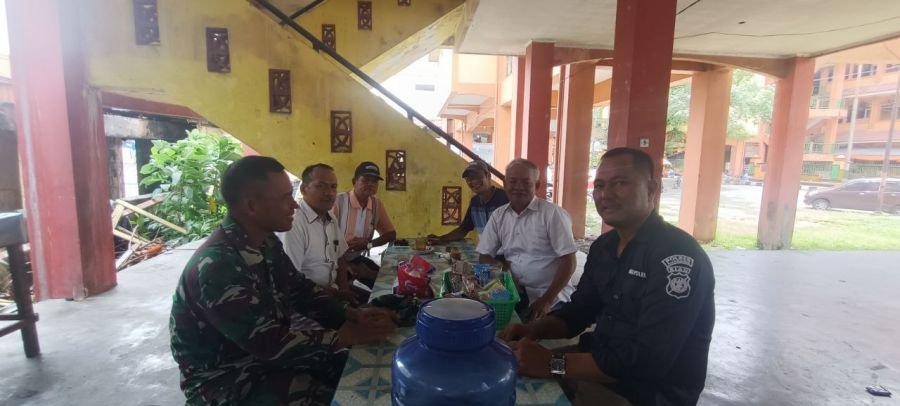 Babinsa Hadir di Tengah Warga, Perkuat Komunikasi dan Kebersamaan