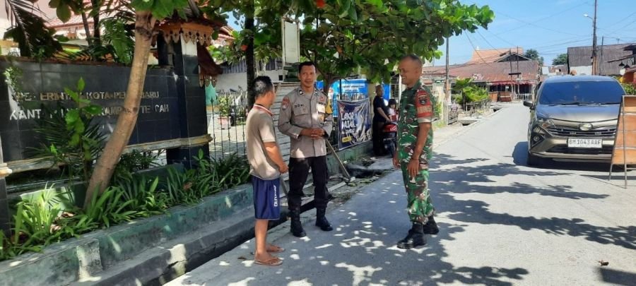 Babinsa Hadir Menjadi Solusi, Keluhan Proyek IPAL di Jalan Semangka Ditindaklanjuti