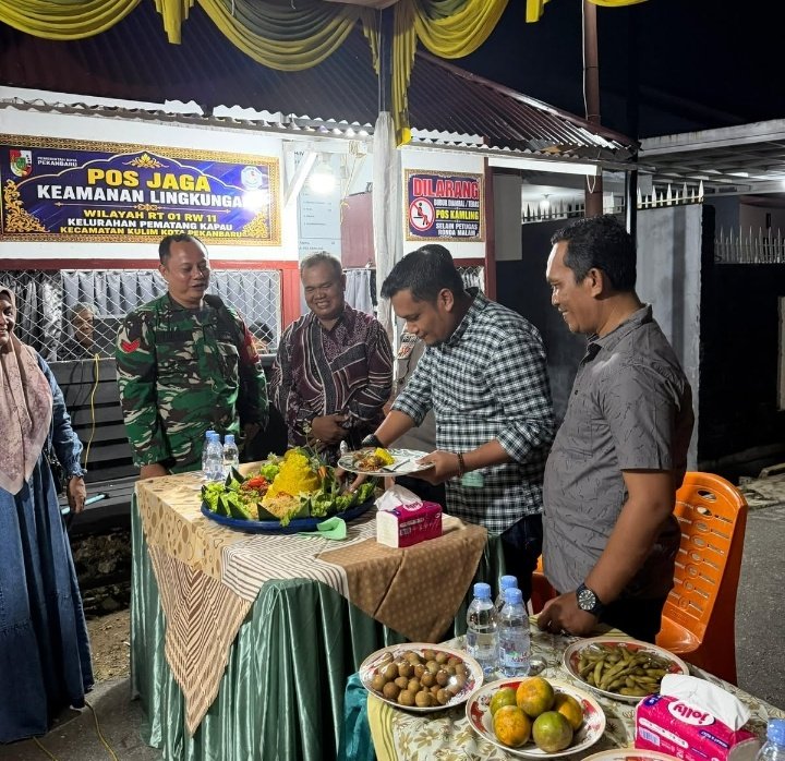 Babinsa Hadir, Warga Pematang Kapau Perkuat Keamanan Lingkungan Lewat Pos Siskamling