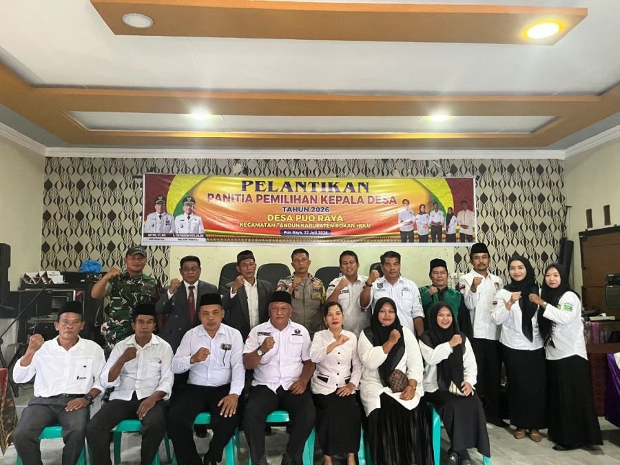 Babinsa Hadiri Pelantikan Panitia Pilkades Desa Puo Raya Tahun 2026