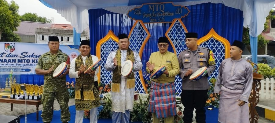 Babinsa Hadiri Pembukaan MTQ Tingkat Kelurahan Sungai Sibam