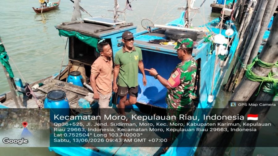 Babinsa Ingatkan Nelayan Sugie Waspadai Cuaca Ekstrem Laut