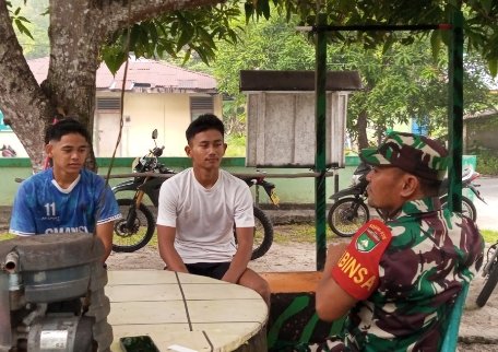 Babinsa Kampung Hilir Sosialisasikan Rekrutmen Caba dan Cata TNI AD