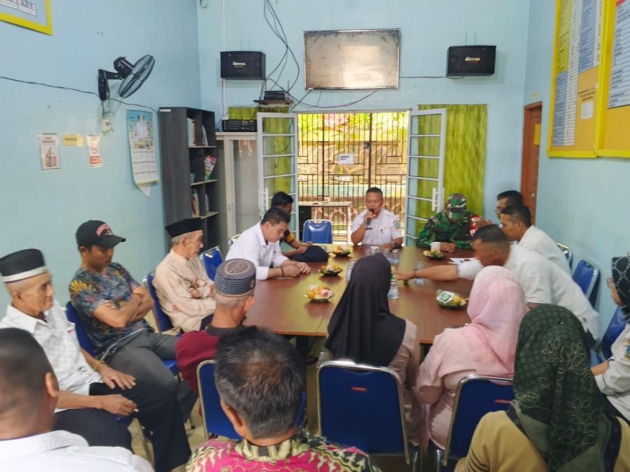 Babinsa Kampung Melayu Hadiri Rakor Kamtibmas, Ajak Warga Perkuat Keamanan Lingkungan