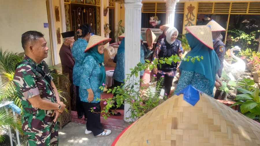 Babinsa Kampung Melayu, Program Aku Hatinya PKK Bangun Kesadaran dan Kebersamaan Warga