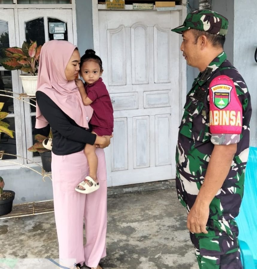 Babinsa Kandis Peltu Rahman S Turun Cek Stunting, Data Anak Diperbarui