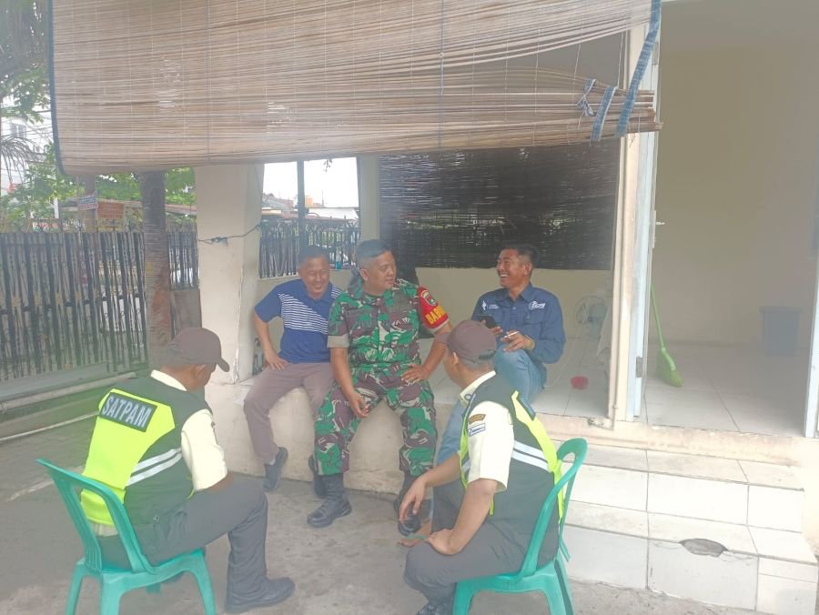 Babinsa Kedung Sari Perkuat Sinergi Keamanan Bersama Satpam PT Pertagas