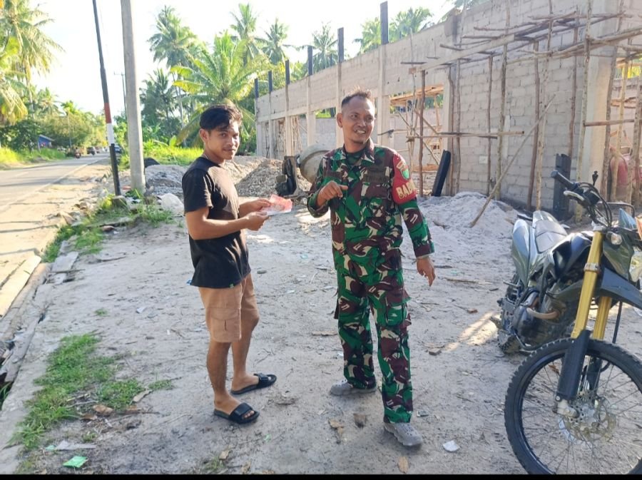 Babinsa Kelanga Perkuat Komsos, Tekankan Pentingnya Kesehatan Keluarga
