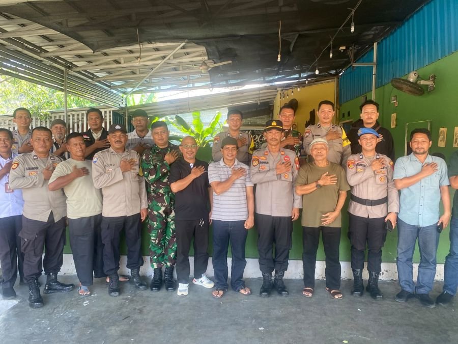 Babinsa Kelurahan Bukit Cermin menghadiri kegiatan Jum'at bersama Polsek Tanjung Pinang Barat.
