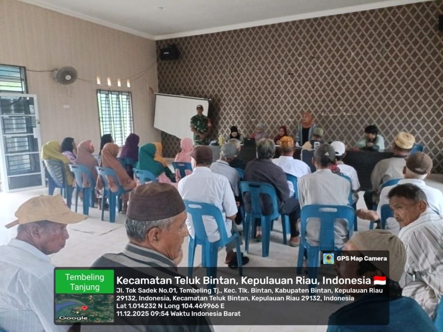 Babinsa Kelurahan Tembeling Tanjung Sertu Daswisman.