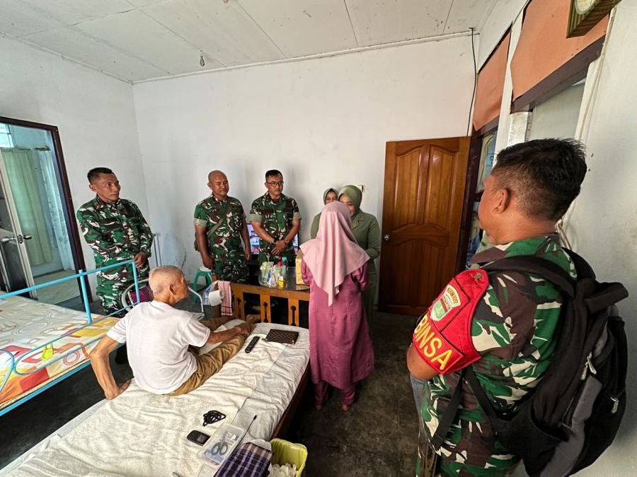 Babinsa Kodim 0317/TBK Dampingi Anjangsana Veteran Sambut HUT Kodam XIX