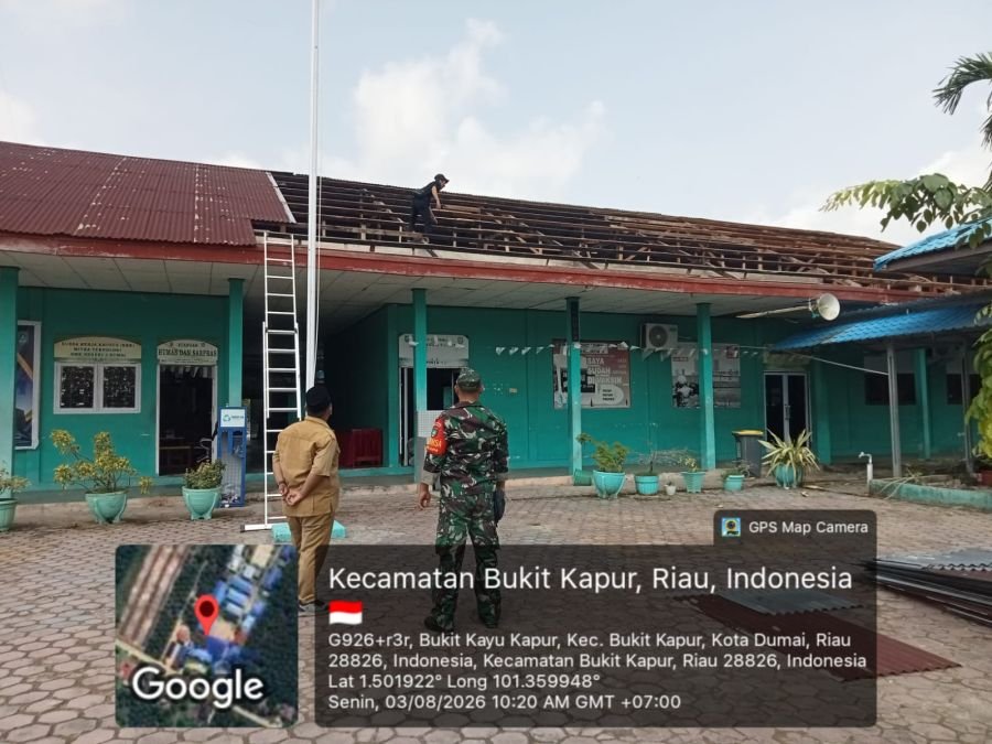 Babinsa Kodim 0320/Dumai Dampingi Dimulainya Revitalisasi SMKN 3 Dumai, Wujud Dukungan TNI AD