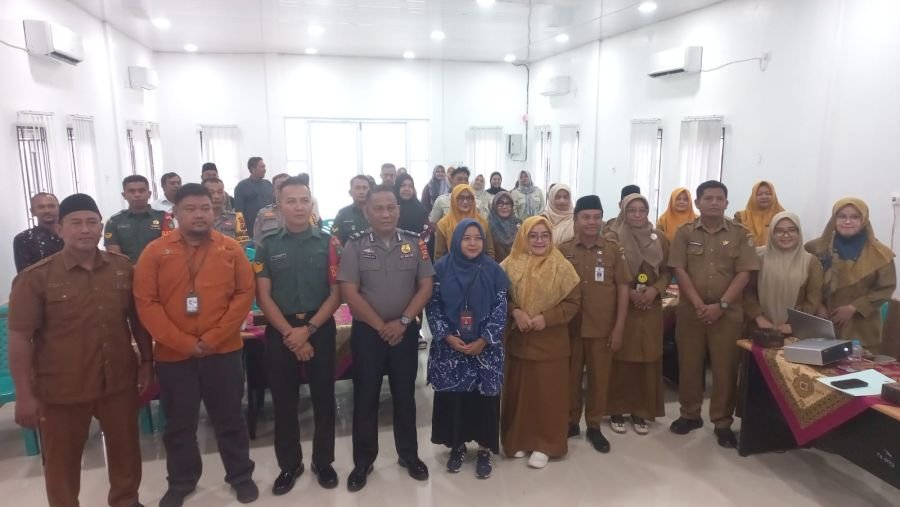 Babinsa Kodim 0320/Dumai Dukung Transformasi Digital Perlindungan Sosial Melalui Sosialisasi DTSEN 2