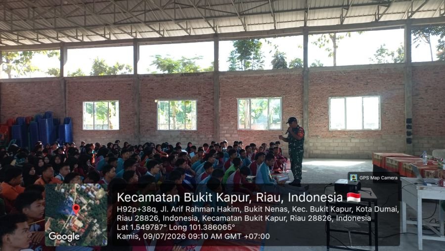 Babinsa Kodim 0320/Dumai Tanamkan Semangat Bela Negara kepada 272 Siswa Baru SMAN 3 Dumai*