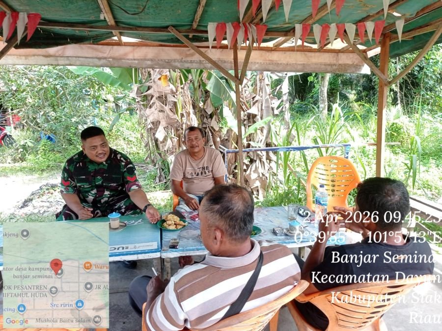 Babinsa Kodim 0322/Siak Intensifkan Komsos, Perkuat Sinergi dan Kondusifitas Wilayah