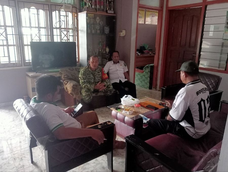 Babinsa Komsos di Kantor Desa, Perkuat Sinergi dan Koordinasi