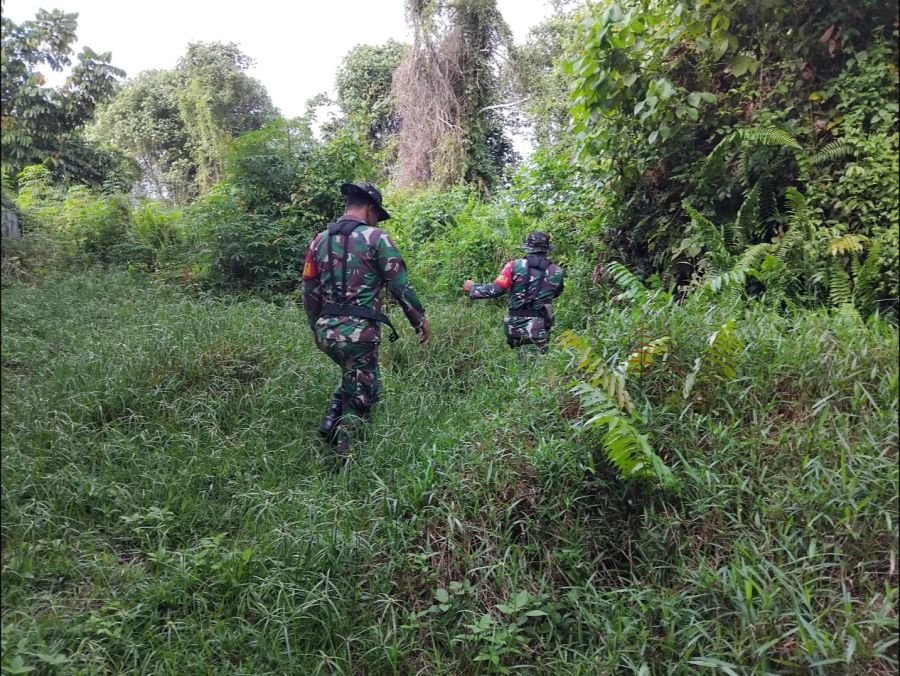 Babinsa Koramil 01 Bengkalis melaksanakan patroli Karhutla kesiapsiagaan menghadapi musim kemarau