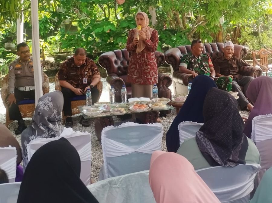 Babinsa Koramil 01 Rumbai Kawal Reses Anggota DPR RI, Warga Sampaikan Aspirasi Pembangunan