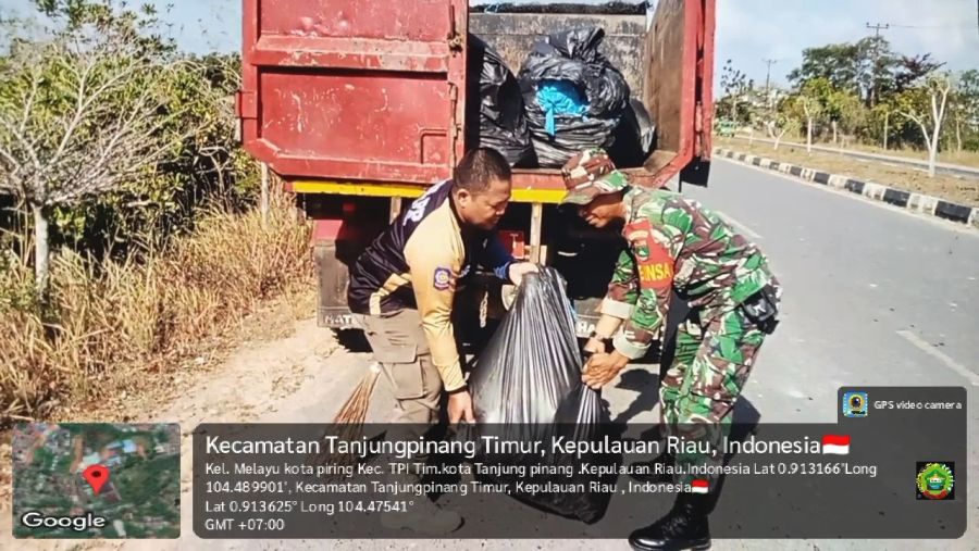 Babinsa Koramil 01/Kota Babinsa Kelurahan Melayu Kota Piring, Kecamatan Tanjungpinang Timur, Serda H