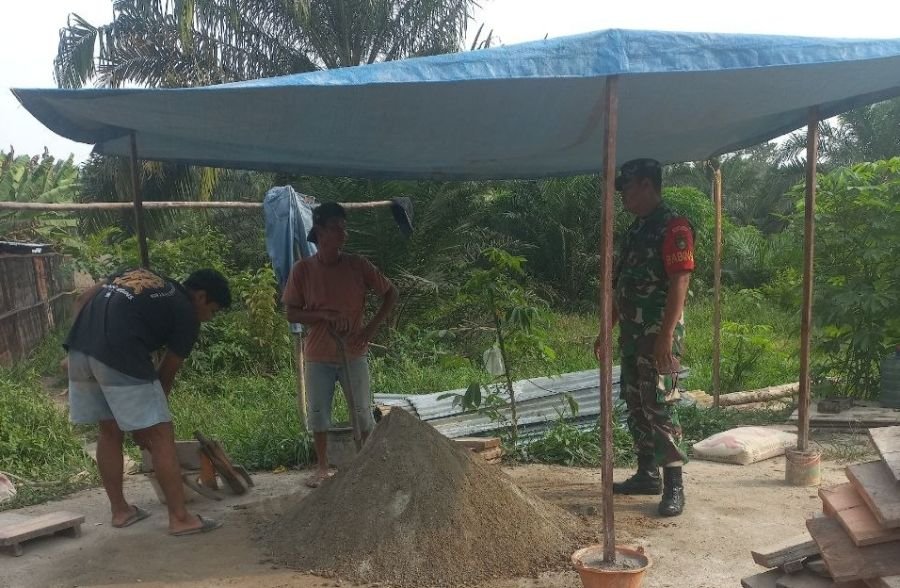 Babinsa Koramil 01/Rengat  Melaksanakan Komsos Dengan warga Binaan