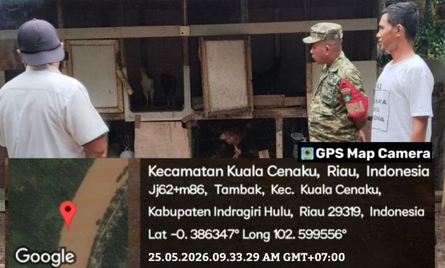 Babinsa Koramil 01/Rengat Melaksanakan Komsos Dengan Peternak Ayam