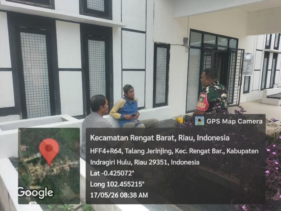 Babinsa Koramil 01/Rengat Melaksanakan Komsos Dengan Warga Binaan