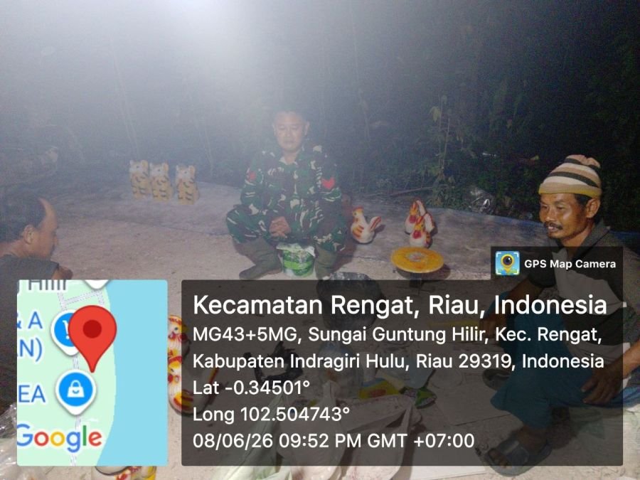 Babinsa Koramil 01/Rengat Melaksanakan Patroli Malam Di Wilayah Binaan