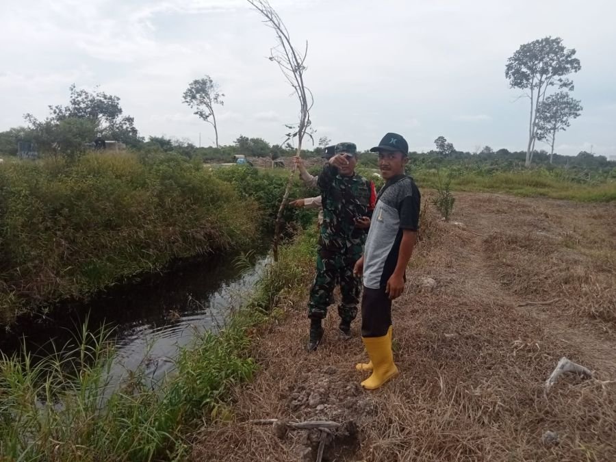 Babinsa Koramil 01/Siak Intensifkan Patroli Karhutla, Delima Jaya Dipastikan Aman Tanpa Titik Api