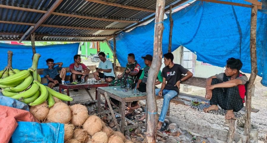 Babinsa Koramil 01/Tembilahan Serda Miskal Perkuat Benteng Pemuda Lawan Narkoba