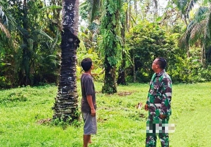 Babinsa Koramil 02 Rambah Kodim 0313/KPR Tingkatkan Pencegahan Karhutla bersama MPA
