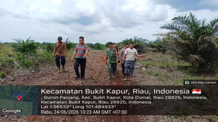Babinsa Koramil 02/Bukit Kapur Intensifkan Patroli dan Sosialisasi Karhutla di Gurun Panjang,