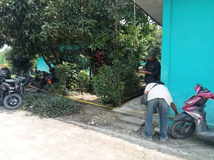 Babinsa Koramil 02/Bukit Kapur Kodim 0320/Dumai Dampingi Dimulainya Revitalisasi SMKN 3 Dumai TA 202