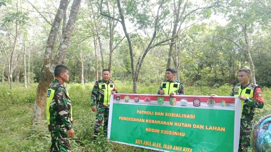 Babinsa Koramil 02/KT Intensif Patroli Karhutla di Muaro Sentajo