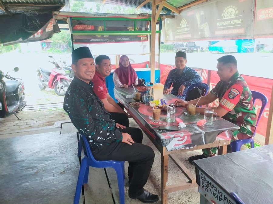 Babinsa Koramil 02/KT Pererat Silaturahmi dengan Warga Koto Taluk