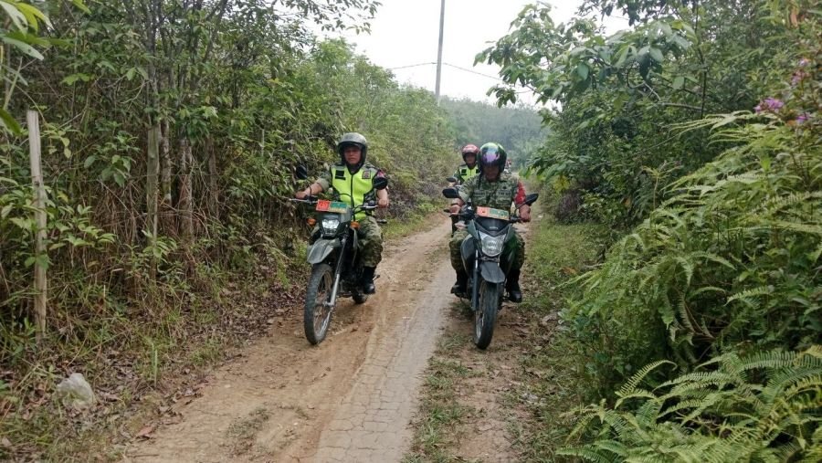 Babinsa Koramil 02/KT Tingkatkan Kewaspadaan Karhutla di Beringin Taluk
