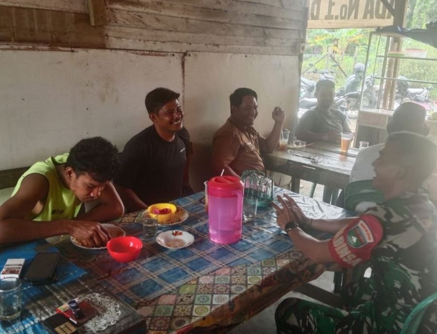 Babinsa Koramil 02/KT Turun Langsung Serap Aspirasi Warga Koto Taluk