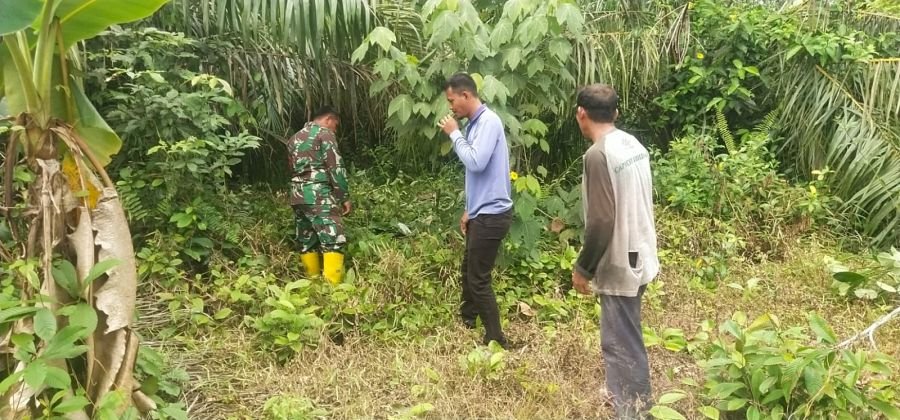 Babinsa Koramil 02/Sungai Apit Intensifkan Patroli Karhutla di Kampung Teluk Mesjid, Titik Api Nihil