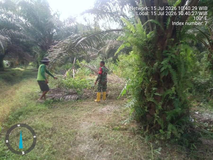 Babinsa Koramil 02/Sungai Apit Laksanakan Patroli Karhutla di Kampung Lalang