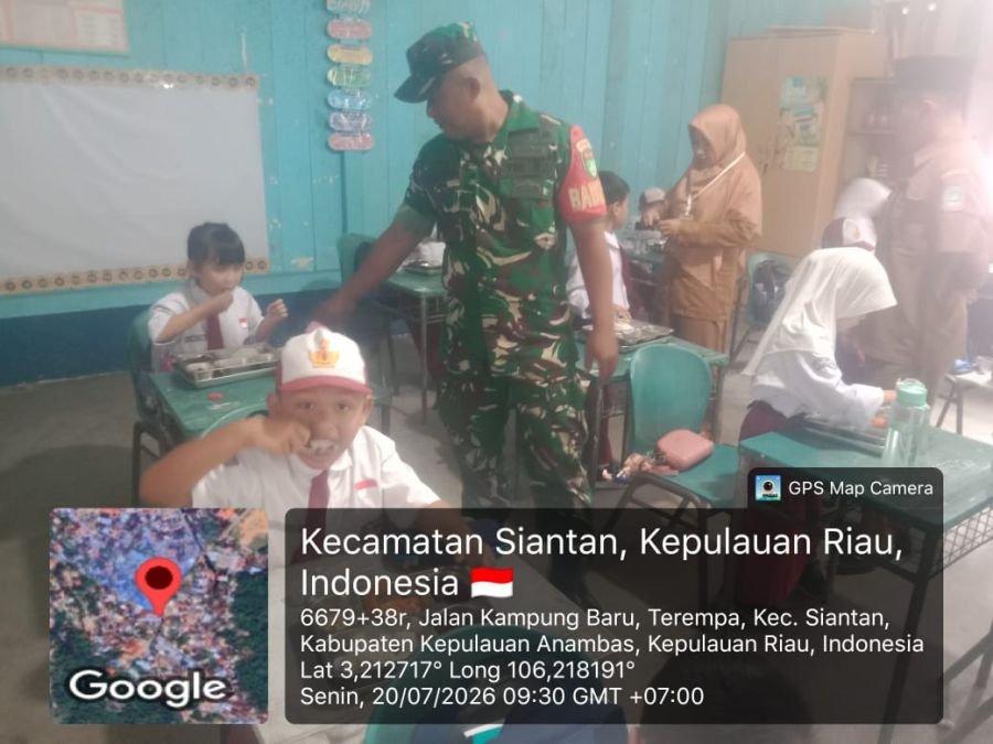 Babinsa Koramil 02/Tarempa Monitoring Pelaksanaan Program Makan Bergizi Gratis di Kecamatan Siantan