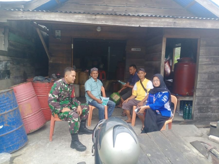Babinsa Koramil 02/Tebing Tinggi Perkuat Kedekatan dengan Warga Melalui Komsos
