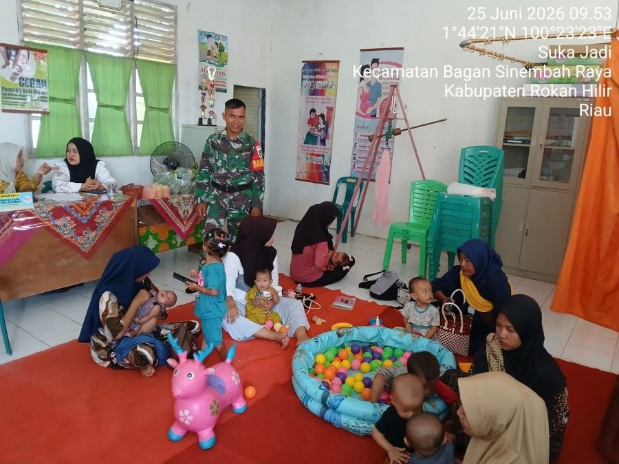 Babinsa Koramil 0321-03/Bgs Rohil Berikan Pendampingan Posyandu