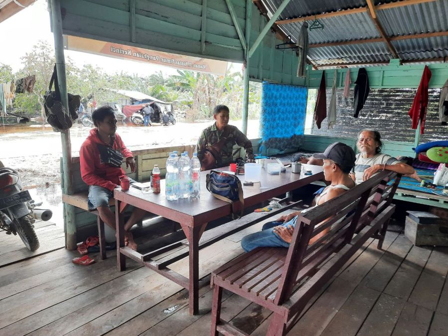 Babinsa Koramil 03/Bunut Perkuat Sinergi Warga, Kondusivitas Desa Petani Makin Kokoh