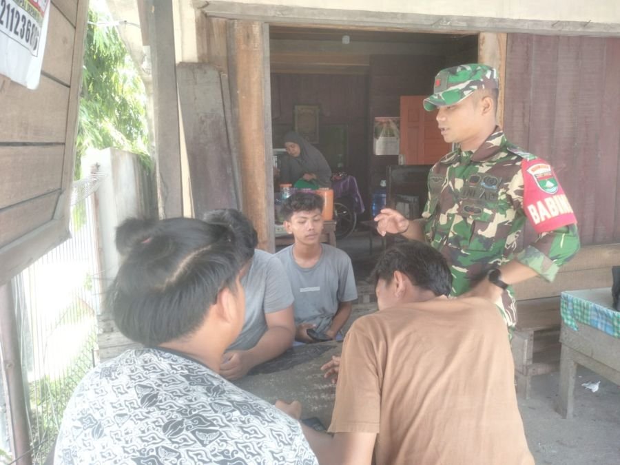 Babinsa koramil 03/Mandau Melaksanakan Kegiatan Sosialisasi ke Masyarakat Kel.balik alam
