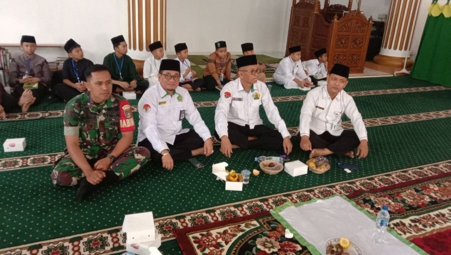 Babinsa Koramil 03/Senapelan Hadiri Pembukaan MTQ Kelurahan Bandarraya
