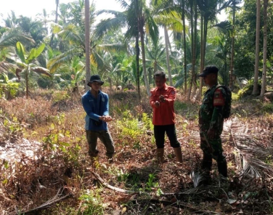 Babinsa Koramil 03/Tempuling Bersama MPA dan Manggala Agni Perkuat Patroli