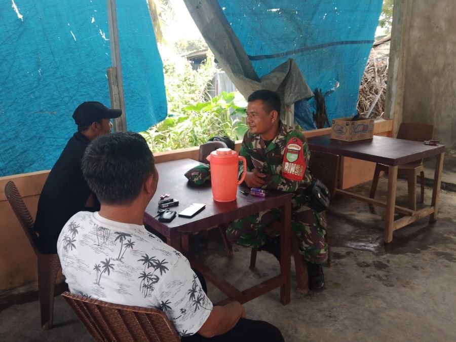 Babinsa Koramil 03/Tempuling Perkuat Jaringan Mitra Karib di Desa Mumpa