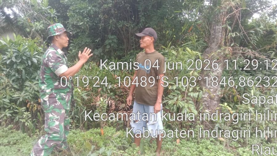 Babinsa Koramil 04/Kuindra dan Warga Patroli Tapal Batas, Titik Api Nihil