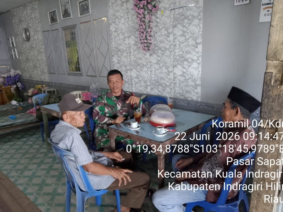 Babinsa Koramil 04/Kuindra Tanamkan Toleransi dan Nasionalisme di Kelurahan Sapat